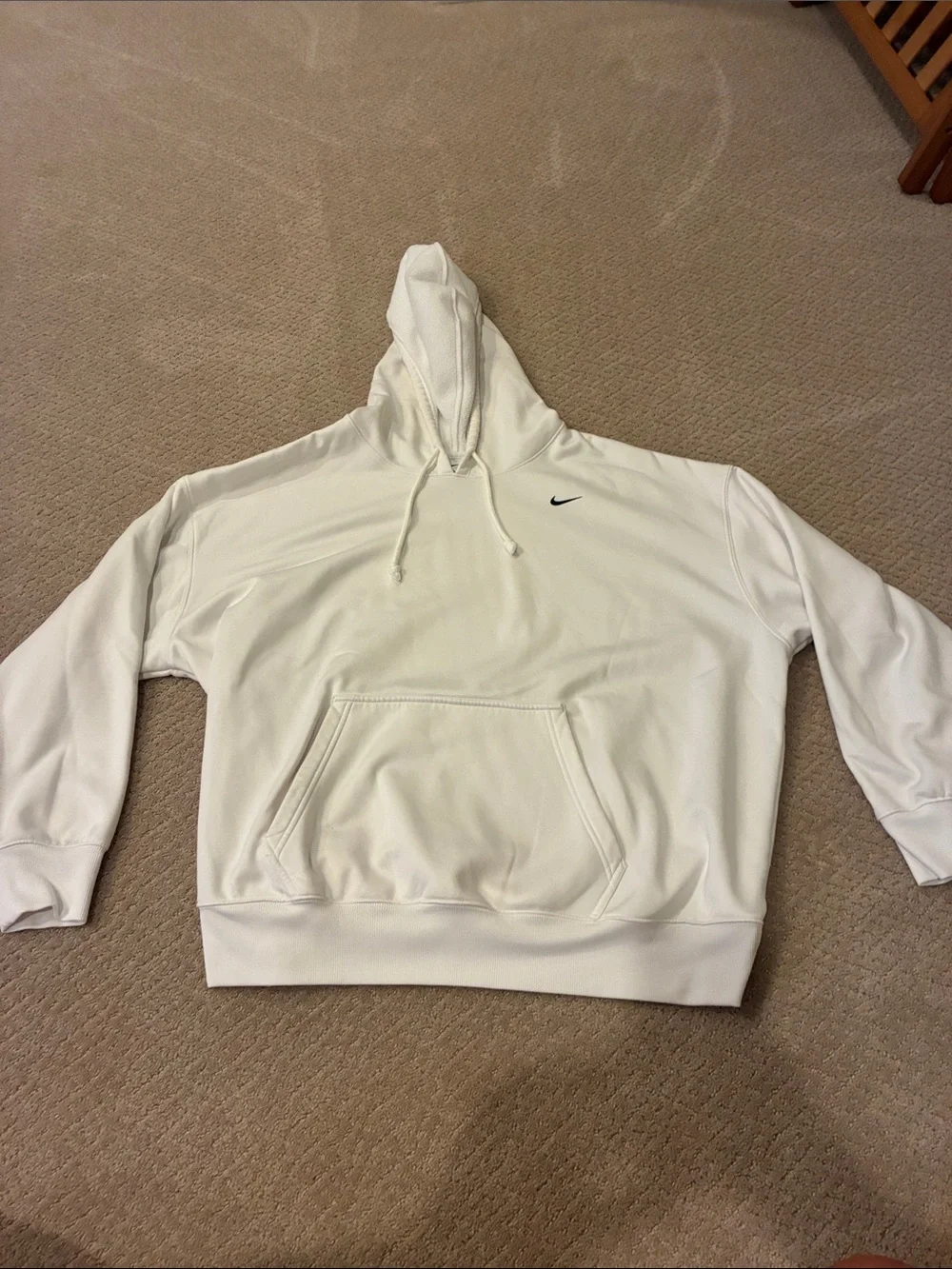 Nike White Men's Pullover Hoodie with Small Swoosh